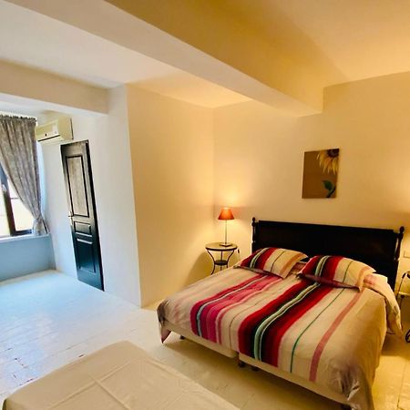 Les Chambres De La Villa Eugenie Lezignan-Corbieres Bagian luar foto