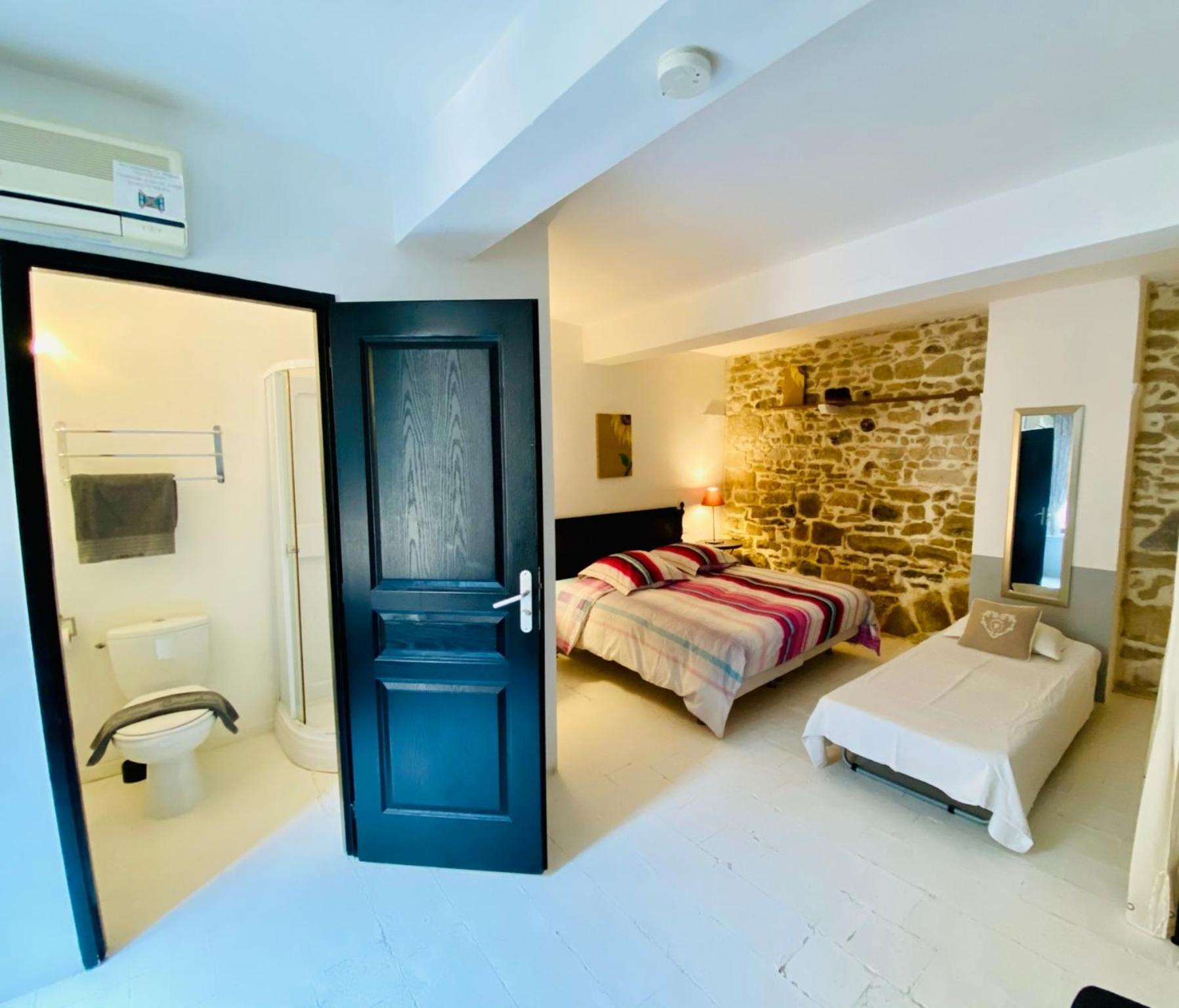 Les Chambres De La Villa Eugenie Lezignan-Corbieres Bagian luar foto